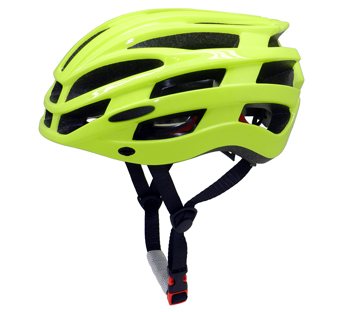 mountain bicycle helmet